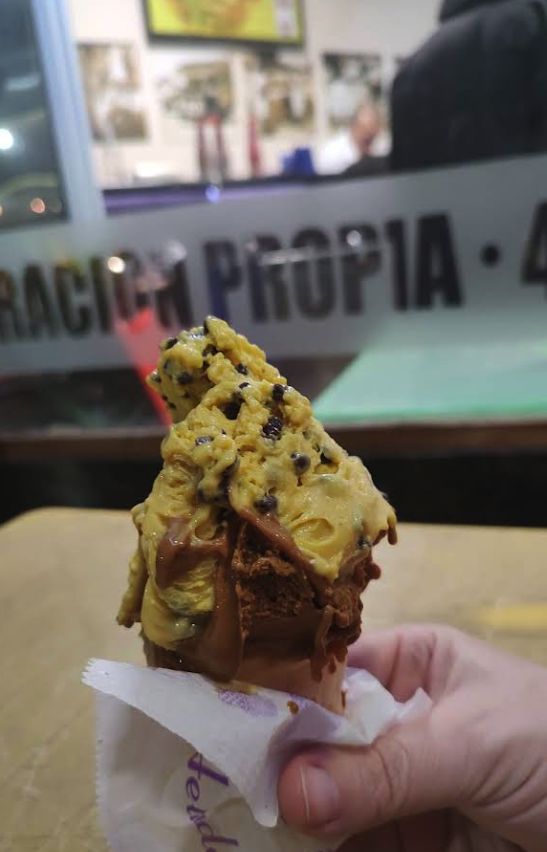 Helado artesanal en cucurucho